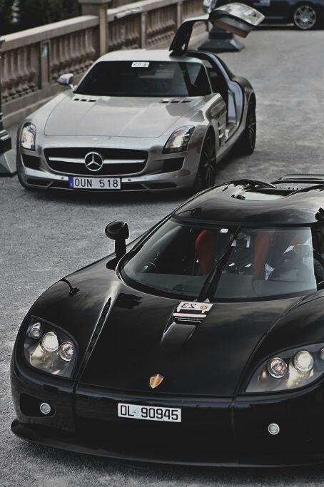 BeautifulCars_x's tweet photo. Koenigsegg CCX &amp; Mercedes SLS http://t.co/SLPK40bLsD