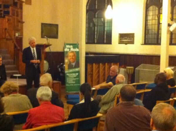 Nick_Direct's tweet image. Resident raising immigration and affect of new arrivals from Romania &amp;amp; Bulgaria #NickDirect