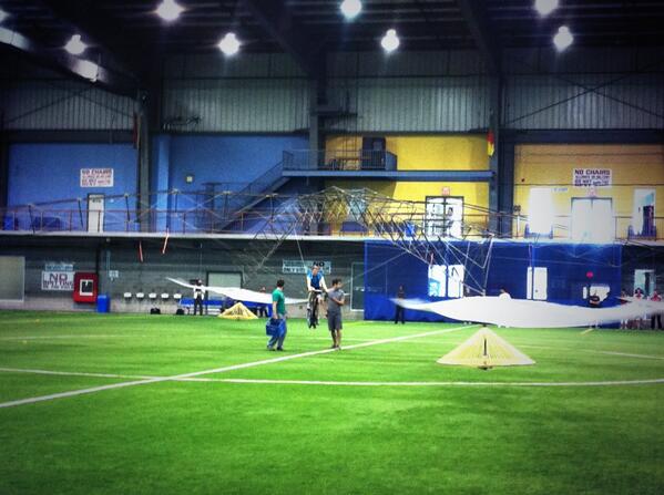 Aerovelo's tweet photo. New world record!!! Alexis hits 55 seconds! Amazing flight Lex! http://t.co/raGJ6NfYkX