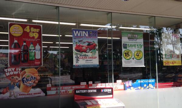 WOWmitchelton's tweet photo. Hmmmm Do I wanna win a free tank of fuel or save 19c a litre? 😕 #lifeshardestdecisions http://t.co/SWnmh3WWkh