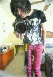 RavenDeadheart's tweet photo. I got home this morning and I got a new camera :/ http://t.co/WGf9MvrRKm
