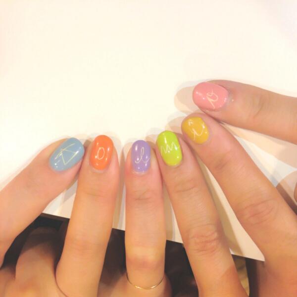 lim_sns's tweet photo. LIMからネイル、アイラッシュとして３店舗目となる『Kolmio+LIM』が９月３日にオープンしました。オープンして１０日が経過しましたがおかげさまで順調にお客様をお迎えし喜んで頂いております。秋のデザインを探しに是非ご来店ください。 http://t.co/976AxAXIEA