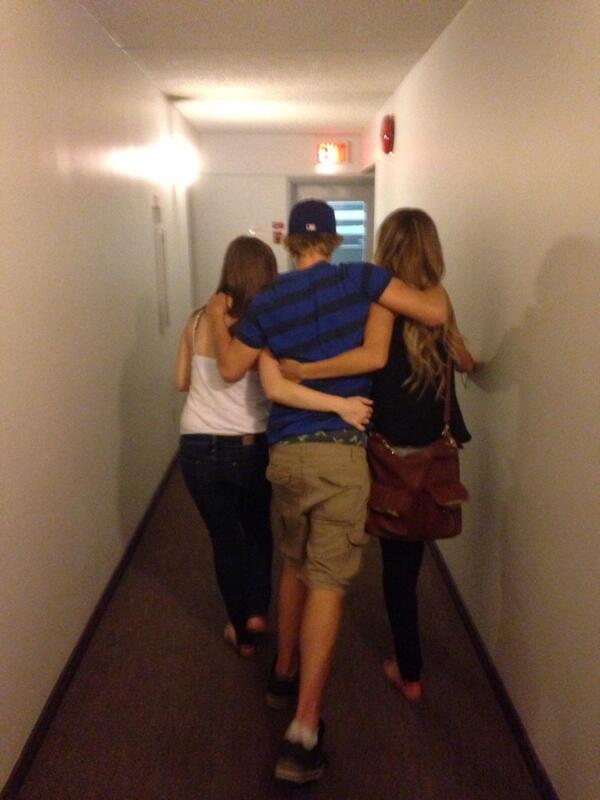 Gallmemaybe's tweet image. Classic end to the night @kennedychezick @evsauce7 #puddled