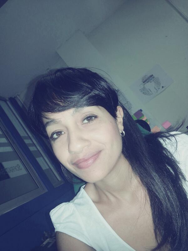 FiorellaH2O's tweet photo. TGIF!!!!  Este finde promete :D!!!! http://t.co/kXincopNyY