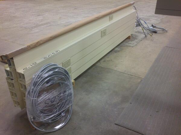 leebaenninger's tweet image. @PanelBuilt making life easy for our customers with pre-wired #BinderPosts and #LoadCenters. #ModularWiring