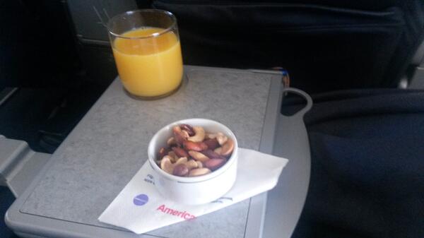 Tashy_lee's tweet image. #americanairlines #warmnuts #1stclassliving