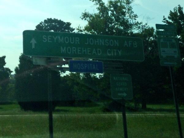 ChetBroaster's tweet photo. On my drive to NC, I passed this... @DeeBiznatch @asch41 @JohnnyGregSuck http://t.co/zWP0oPHDA1
