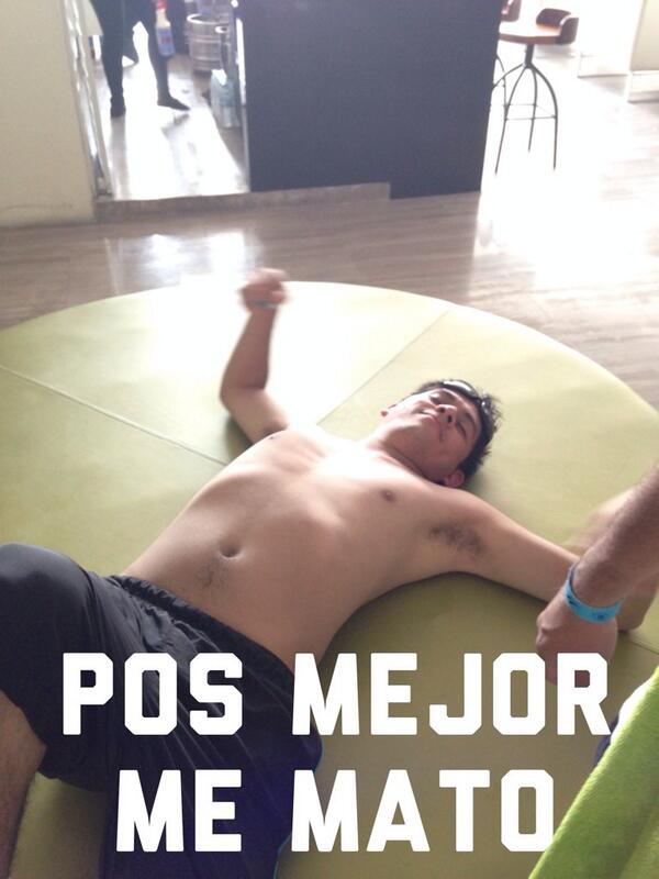 ZUGOL's tweet photo. @danielgalina me encargan trabajo mientras estoy en la playa... http://t.co/HXT3jacTyb