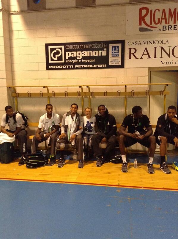miry_colombo's tweet photo. @Englishscope24 @egreen11vt @MensSanaBasket @DReggie8 ..Sondrio..8th sept.2013..nice photo guys!!! ;) http://t.co/VR1aIuFz8T