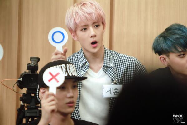 EXOTIC_SEhUN's tweet photo. @xkryshug_ หล่อดิครับการันตีแล้วโห่ยๆๆๆๆๆๆๆๆๆๆ http://t.co/PjXhVfhy0F