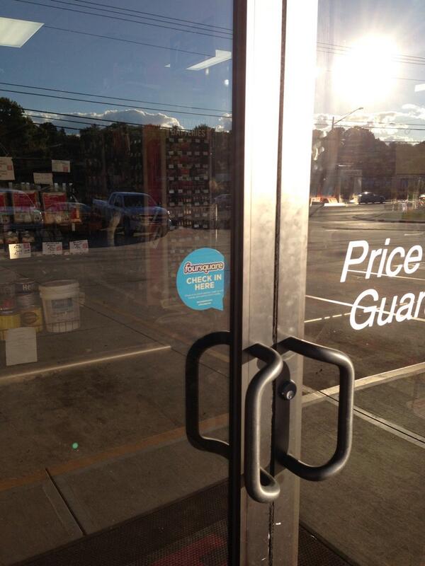 aceofclinton's tweet photo. New #4sqCling Thanks! @foursquare http://t.co/oMeg69A7j7
