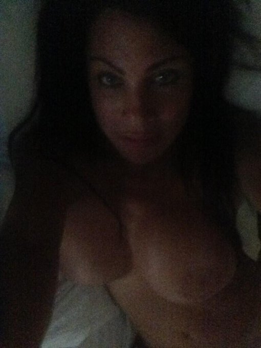 Nap time til show!! http://t.co/NukkBPOnVV