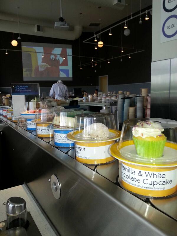 SpaPosh's tweet photo. Blue C Sushi! http://t.co/4LraHtgTOS