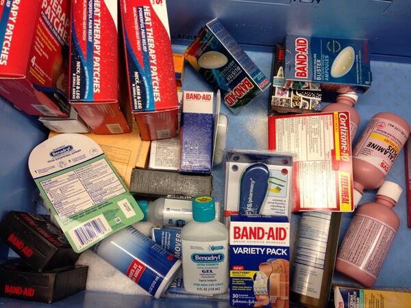 katyyykins's tweet image. When a bag of Epsom salt spills all up in your tote. #itsEVERYWHERE #cvsproblems