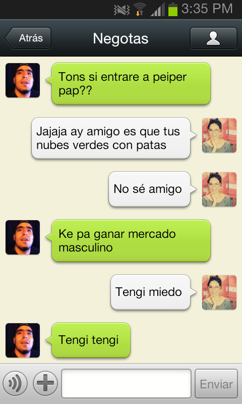 AnaVbon's tweet photo. Sus nubes verdes con patas y mi "tengi", no pues sí. #WeChatMexico http://t.co/yo8gQenSVm