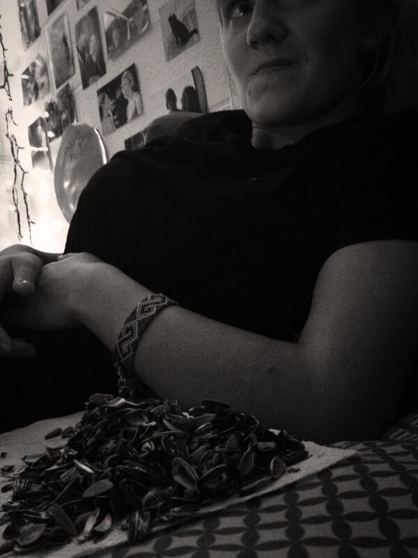 cwmiller440's tweet photo. "@BroookeMichelle: The first step is admitting the addiction #sunflowerseeds http://t.co/uhPQrp23vv" ma fault
