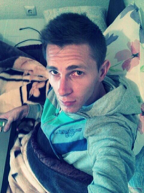 veedis_ tweet picture