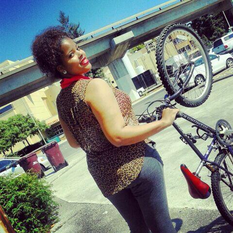 AmourTrinity's tweet image. Aye @MeekMill u tyna go rides some bikes lmfao ahaha im to funny !