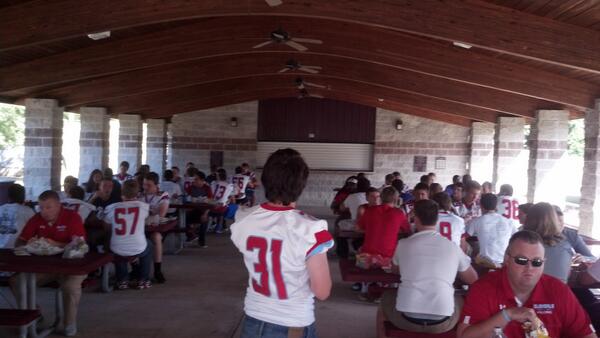 GHSFalconFB's tweet photo. Team snack at the park in Mtn. Grove on the way to the game at West Plains. #GoFalcons http://t.co/LJj55YrxpD
