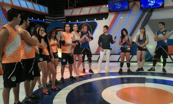 RTS_CombateEc's tweet photo. Problemas en el equipo #AzulCombate por la falta de un líder http://t.co/4CVDkCo2N9