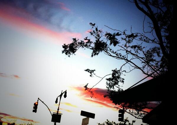 iamrashidajones's tweet photo. Ugh fiiiiiiiiine, NYC.  I forgive you. http://t.co/p2S3qAHpAV