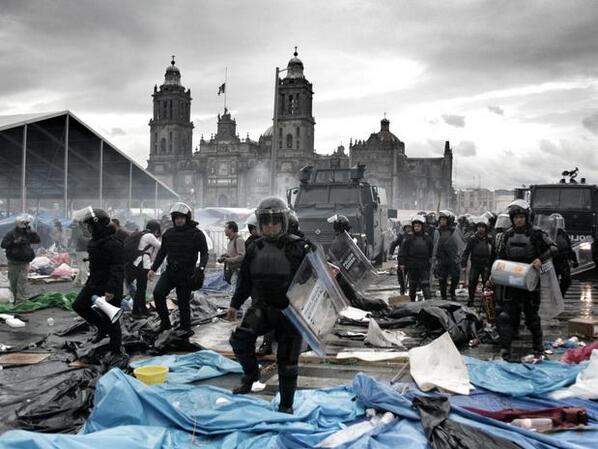 anonopshispano's tweet photo. A esta la hemos llamado 'El precio de la libertad': #CNTEseQueda Eje Central #FuerzaCNTE #CNTE http://t.co/waZzQ7yuVE