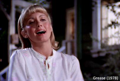 GreaseOzTour's tweet photo. Saturday Sing-A-Long!! "Guess mine is not the first #heart broken..." #Greaseistheword #Sandy #HopelesslyDevoted http://t.co/NEuPZcZErP