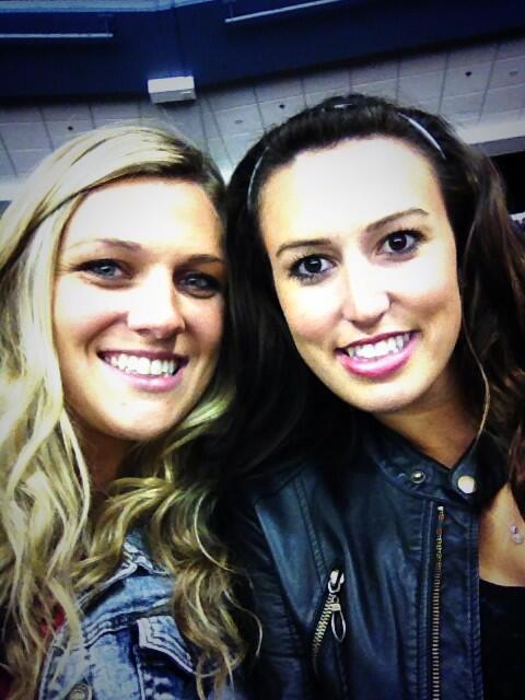 KarRicha's tweet photo. Sister date night at #londonknights game with @jrichardson1311 @MissKariss87 #brittmisener...Thanks @MT_MikeMullis! http://t.co/bUs71rERwG