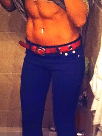 fit2bbabe12's tweet photo. #abs as promised http://t.co/8hCnOaHt5F