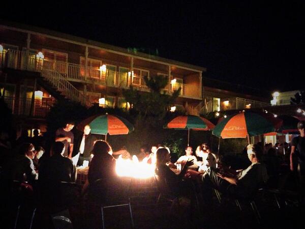 slschwartz8's tweet photo. @BeachShackCM has the best outdoor scene! #Par9 drink rocks! http://t.co/c8DpWmMLuh