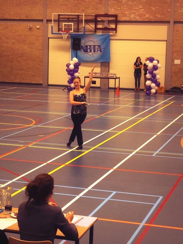 Vandaag een thuiswedstrijd in sporthal "De Doelstien" voor onze Majorettes!