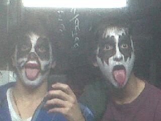 FranMaciass's tweet photo. #Kiss #CaraPintada @Pipegarcia95 http://t.co/3ZmHf2rjjX