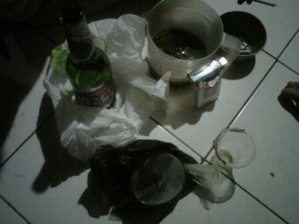 ekysh_'s tweet image. Selamat Malam Minggu #SampoernaMild #BaliHai #IntiSari