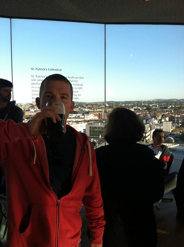 Pstrad's tweet photo. Pstrad #demonstratingproperguinnessdrinkingtechniquewiththedublinskylineinthebackground #pstraddoingthings http://t.co/f98cSckyWY