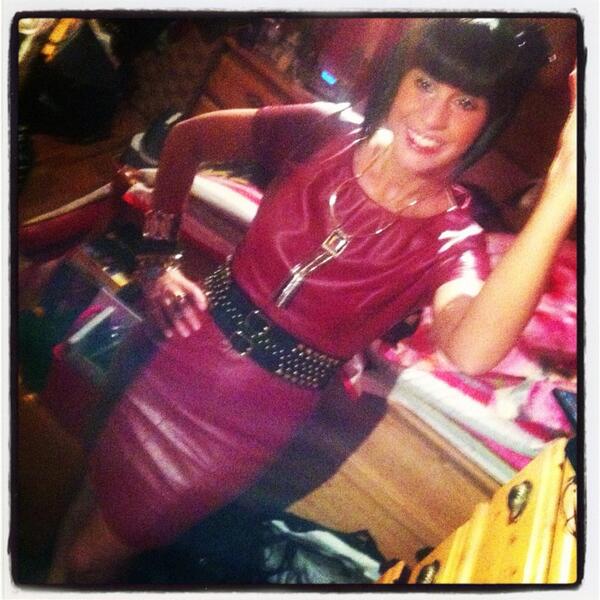 mandicommisso's tweet photo. @LeChateauStyle  #ootd #leather #statementnecklace #spikes #mac #chateau  lovin it! http://t.co/GxYXpYt2tM