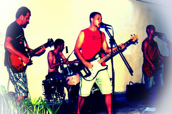 XAVETAXama's tweet photo. Xaveta al concert de precentació del seu primer treball... http://t.co/PcMlhb1sq9