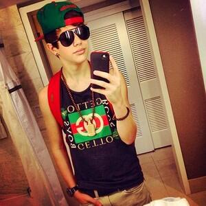 ThatShorttGiirl's tweet photo. @AustinMahone love him<3 http://t.co/VfiBVOxSfP