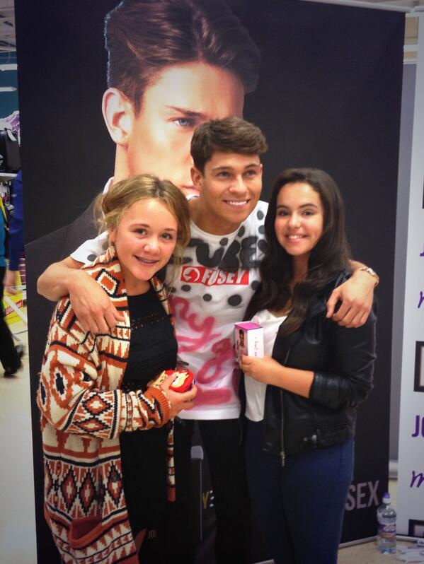 They had a wonderful time meeting you today thank you so much joey! <a href="/JoeyEssex_/">Joey Essex</a>