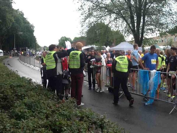 Sensationeel goede tijd gezien de weersomstandigheden met 6u47 wint Michael Boch de #run2013