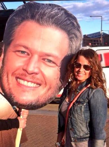lveal01's tweet photo. Jana Kramer Easton Corbin &amp; Blake Shelton were AMAZING! back to the states Wed to support my brother in his fight!xo http://t.co/vRqhoM8SIj