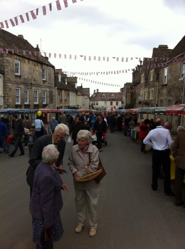 RosPorter's tweet photo. Minchinhampton Country Fayre. We know how to party ;-) http://t.co/ssrMlJr6cl