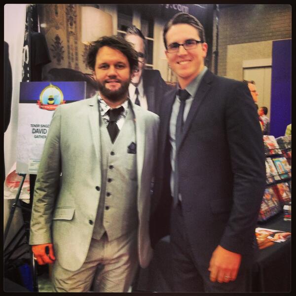 Yes, that is David Phelps. Yes, he is the best singer in the world. <a href="/DPhelpsMusic/">David Phelps</a> #whoneedsautotune #notthatguy