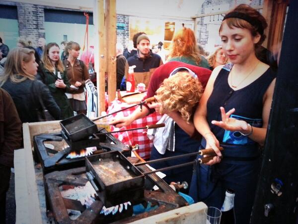 De tosti's zijn klaar! Zeven maanden noeste arbeid <a href="/DeTostiFabriek/">DeTostiFabriek</a>