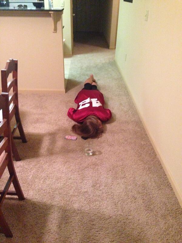 DDoucet19's tweet image. We go hard here on game days! #datcarpet @sajsquatch