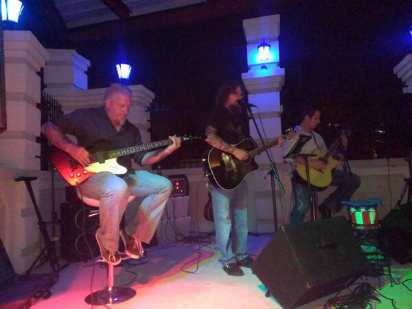 Motorjunkie accoustic at Club Barcelona
