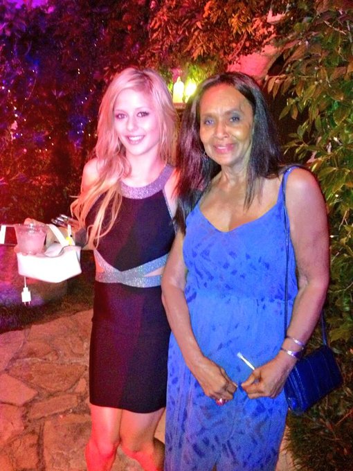 "KLOS party at the Mansion"

The infamous Miss Lacey! I ? powerful women ?@BunnyMomLacey 

http://t.