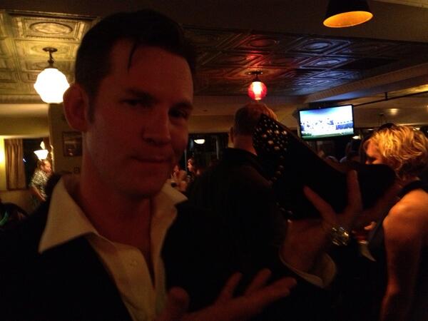 clownpantsed's tweet photo. #foundshoe #Teamfangball #fangball I hate twitting http://t.co/On71LBkUwm