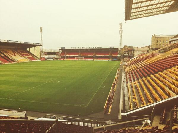 JoshXperedon's tweet photo. the stadium! http://t.co/TwWozhe6Rx
