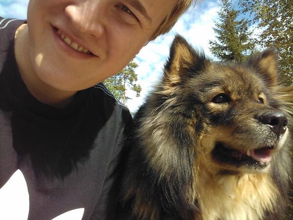 Kiqpo's tweet photo. Classy #adidas shirt and #swagdog_11 http://t.co/L8f6TFXkrF