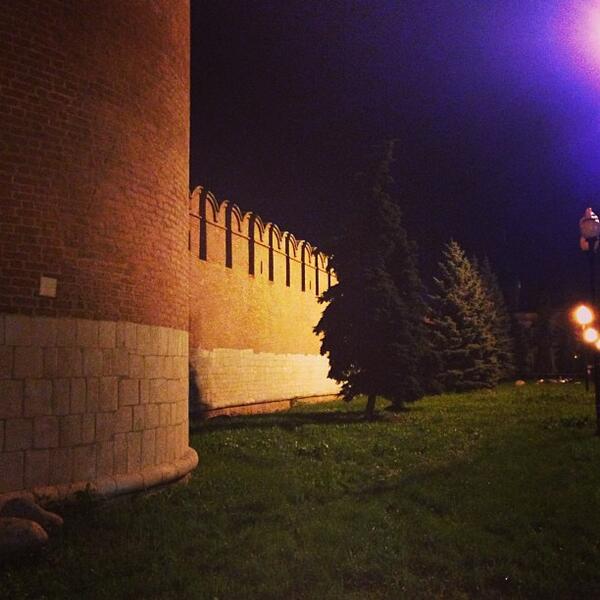 tulaphoto's tweet photo. Тульский крем��ь. http://t.co/irEO1PSB6a  #тула #кремль #туларулит #фото http://t.co/Tm25y5elDs